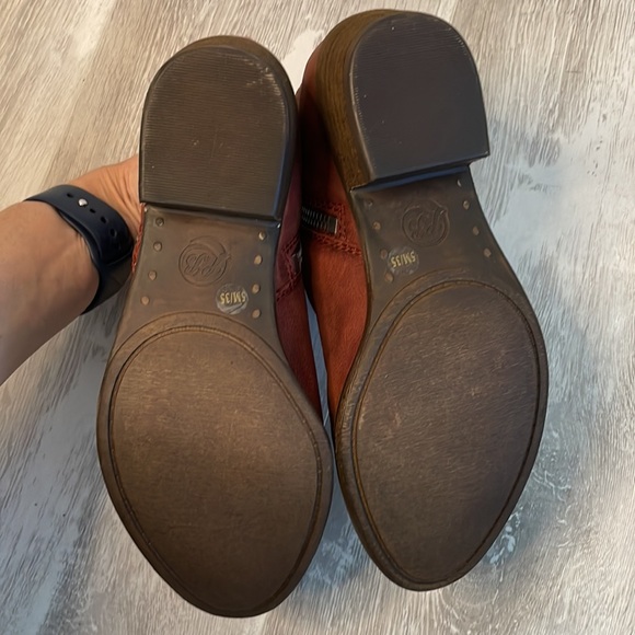 NIB Lucky Brand Oxblood Red Full Zip Suede Leather Booties Boots 5 - Picture 7 of 10